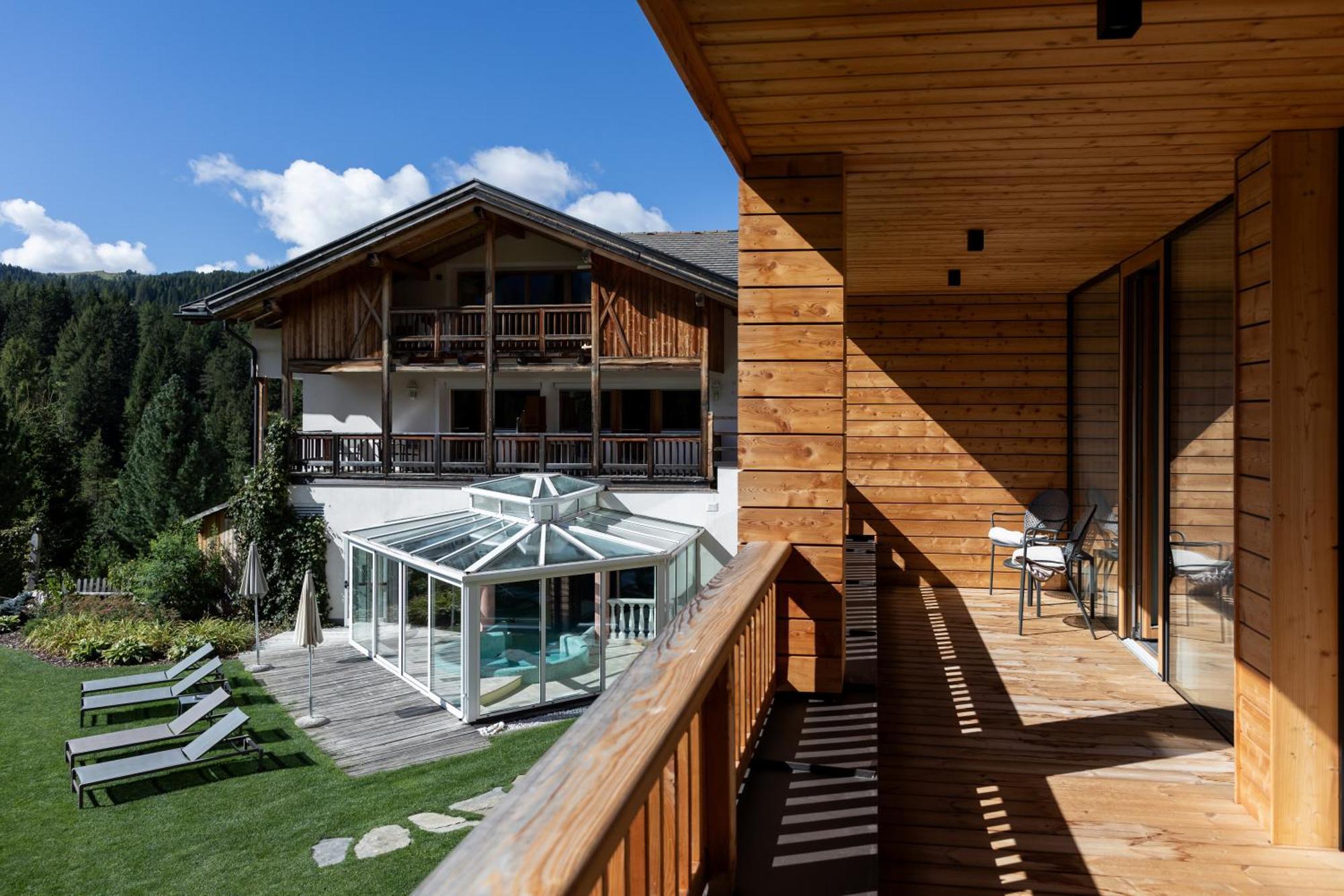 Hotel Gran Paradiso San Cassiano  Esterno foto