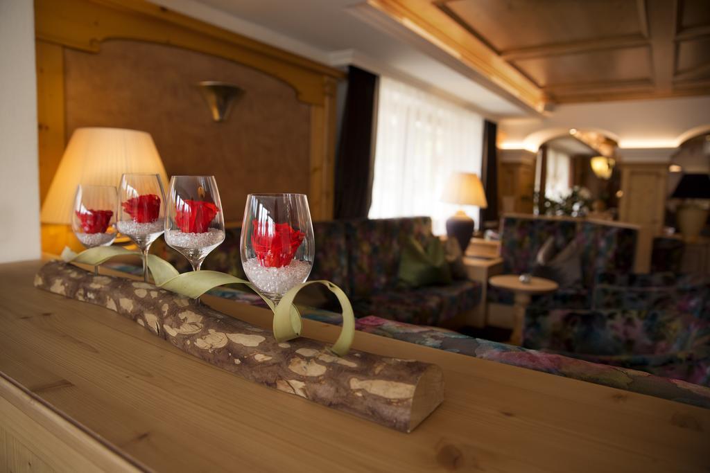 Hotel Gran Paradiso San Cassiano  Esterno foto